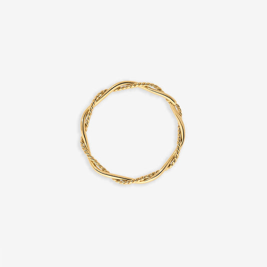 Anillo dorado con forma espiral rizada